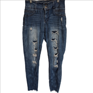 No Boundaries Blue Distressed High Rise Cropped Jeans In Size 13